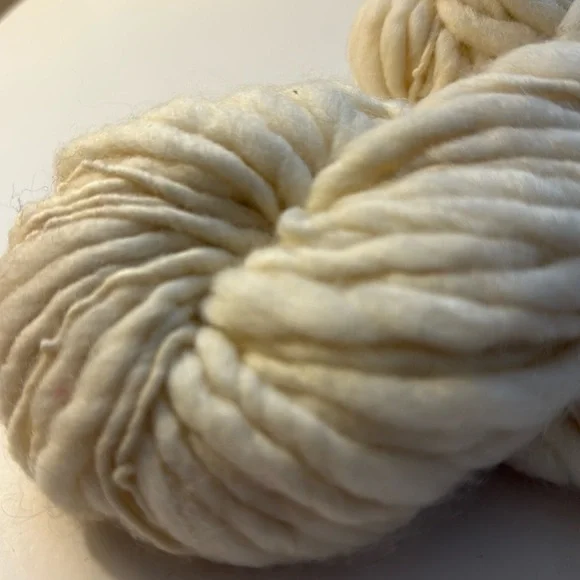 Colinette Shimmer 5 Chunky Yarn - Cream Two Skeins - Picture 4 of 4